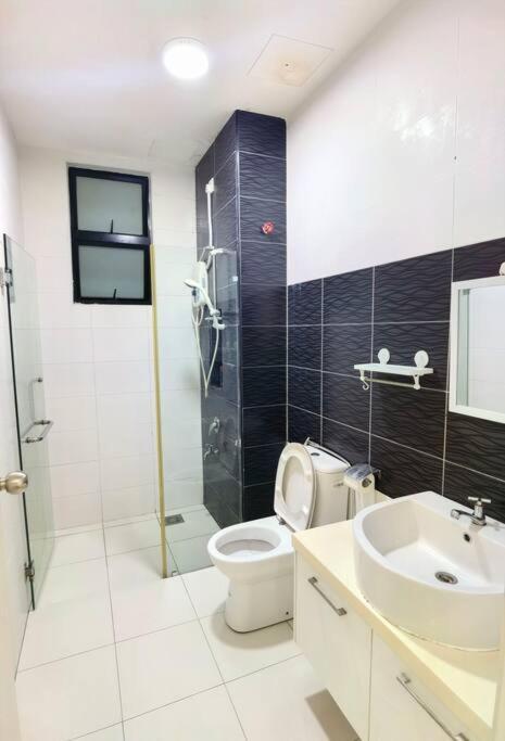 Platino 2Bedrooms Paradigm Mall Netflix By Stay *