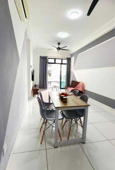 Platino 2Bedrooms Paradigm Mall Netflix By Stay Pangsapuri